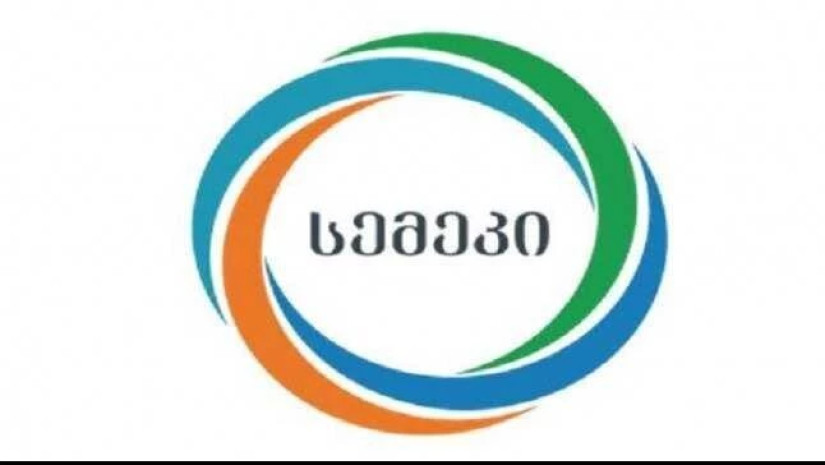 5c4c1be490ede