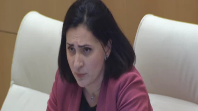 5ca32f3679ad3