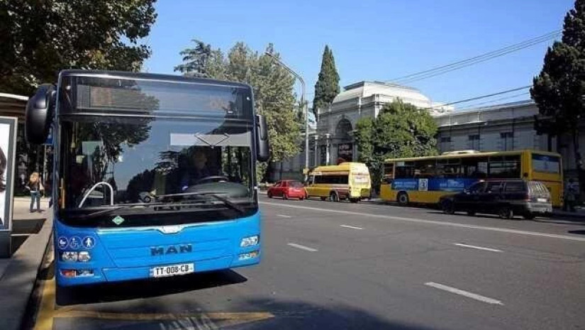 5cf3a02243879