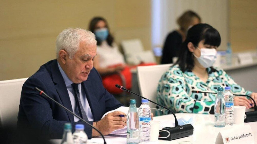60eeab80bbe41