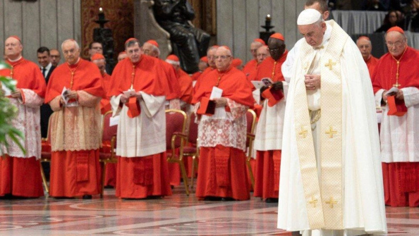 Pope orders salary cuts for cardinals and clerics to save jobs of employees