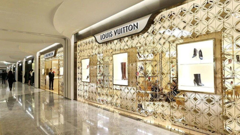 Luxury goods giant LVMH becomes the first European company to