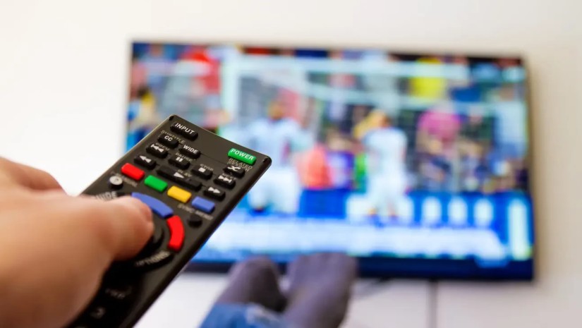 Broadcast and cable make up less than half of TV usage for first time