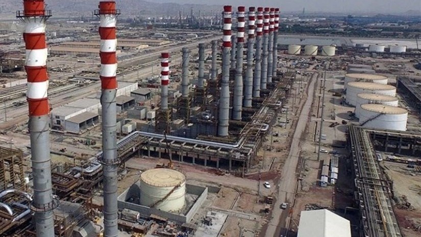 Iran_oil refinery