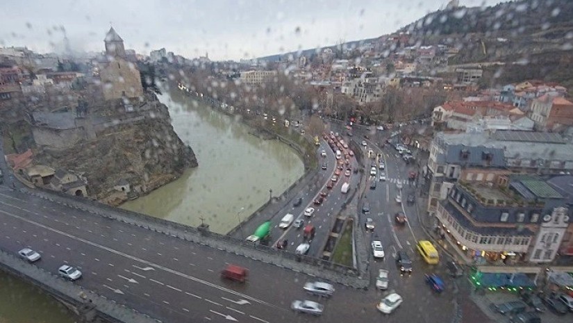 თოვლჭყაპი თბილისი