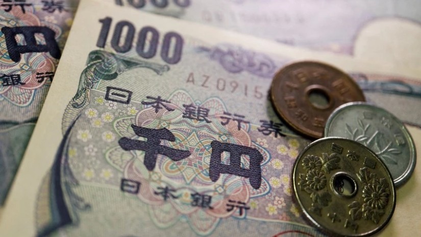 Japan currency