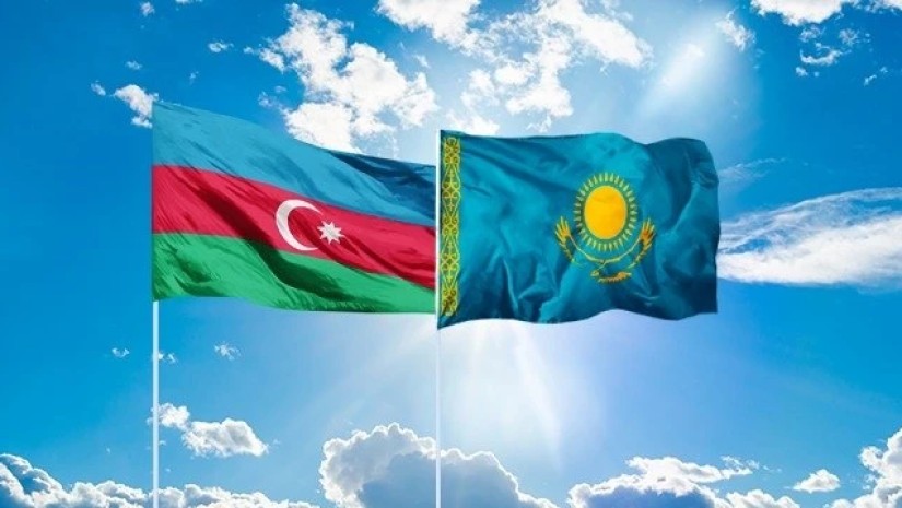 kazakistan-azerbaycan flag
