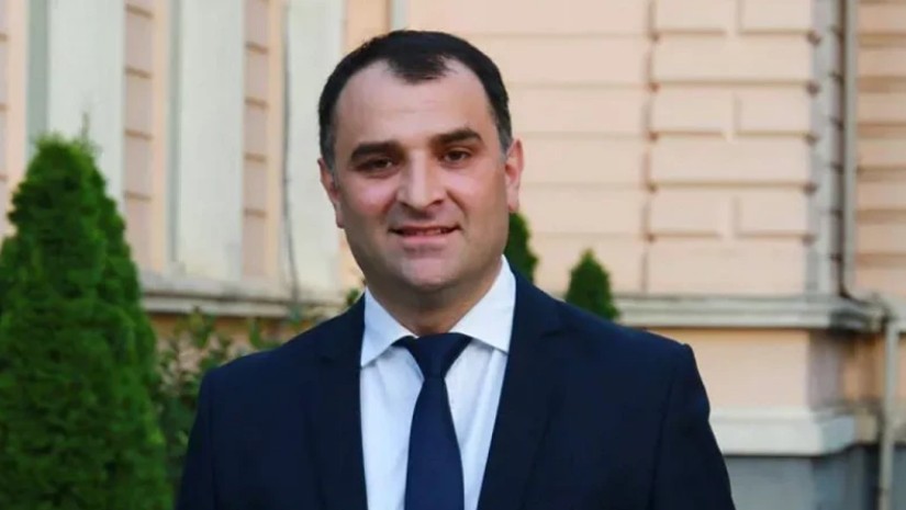 არჩილ ჩიქოვანი