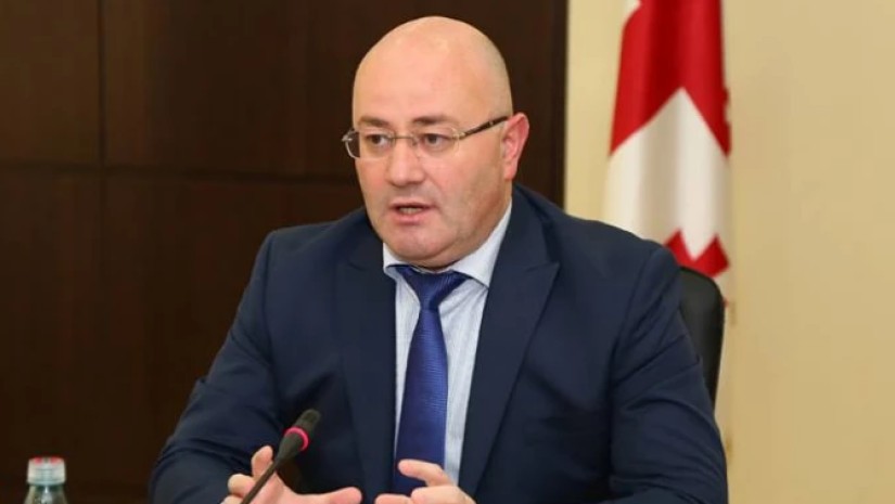 ლევან იზორია