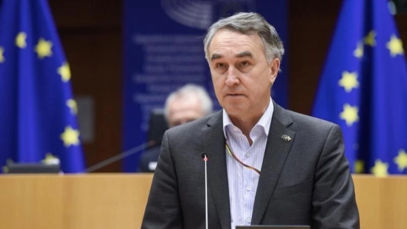  პეტრას აუსტრევიჩიუსი