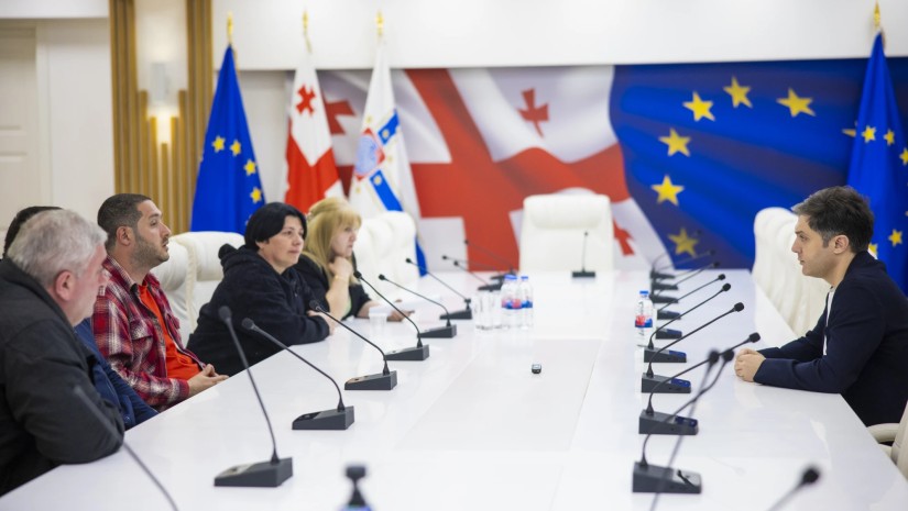 მოვაჭრეეები