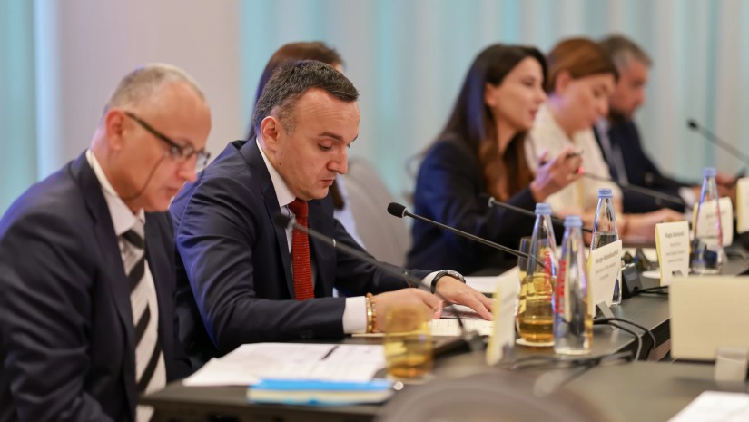 აეროპორტების გაერთიანება