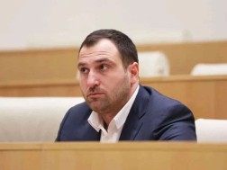 ირაკლი კირცხალია