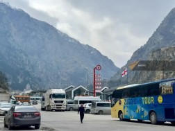 ლარსი