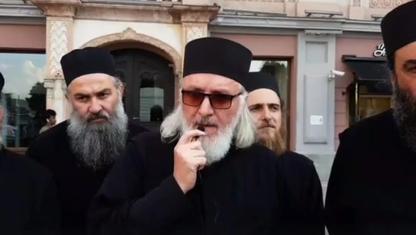 დეკანოზი