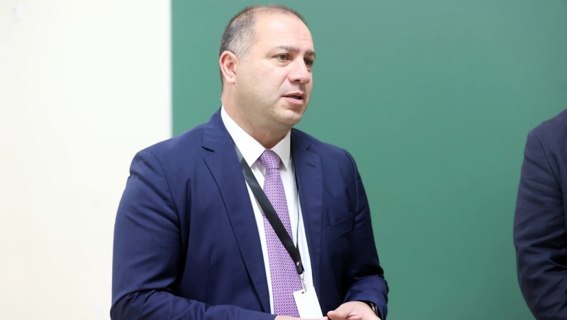 გივი მიქანაძე 
