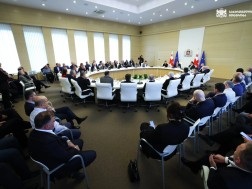ბიზნესთან შეხვედრა