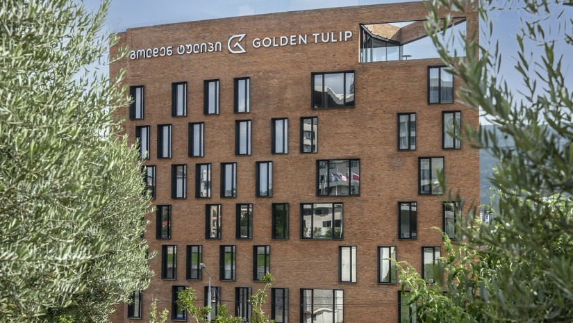 GOLDEN TULIF