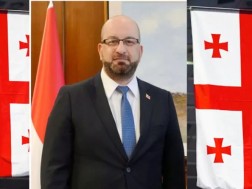 თორნიკე ნოზაძე