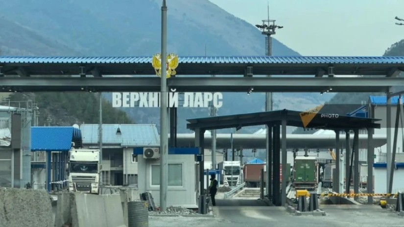 ლარსი
