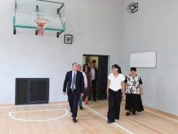 გივი მიქანაძე