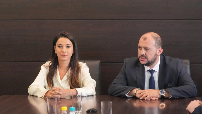 ბაკურ მიქაძე