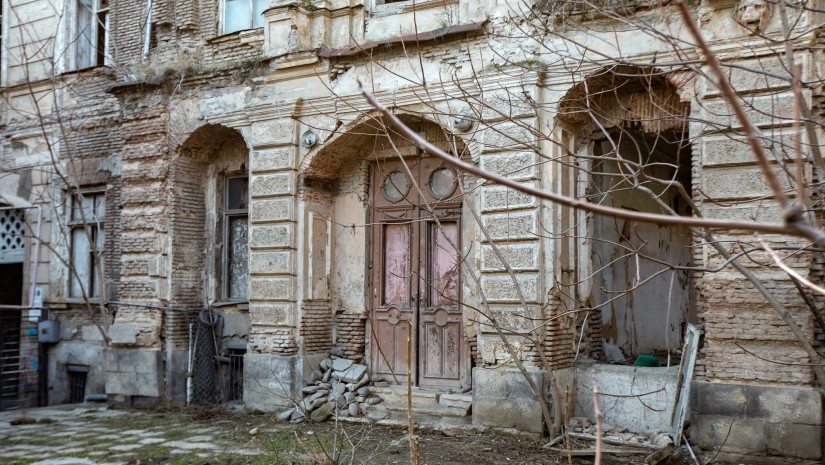 ისტორიული შენობები