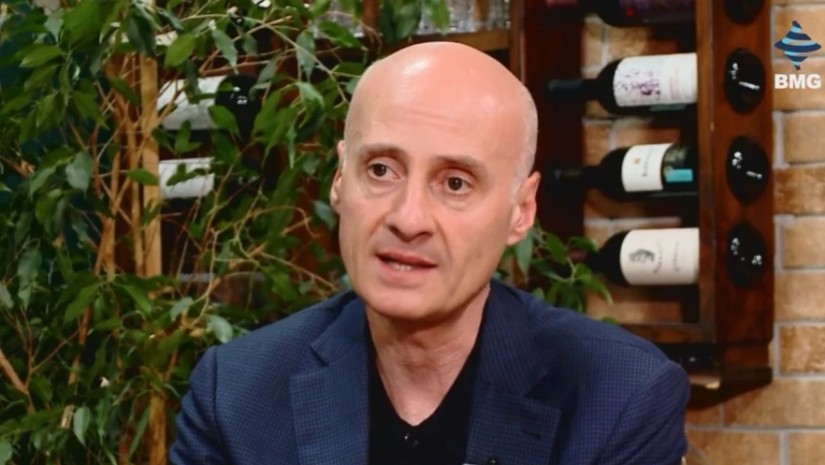 ნიკა შურღაია