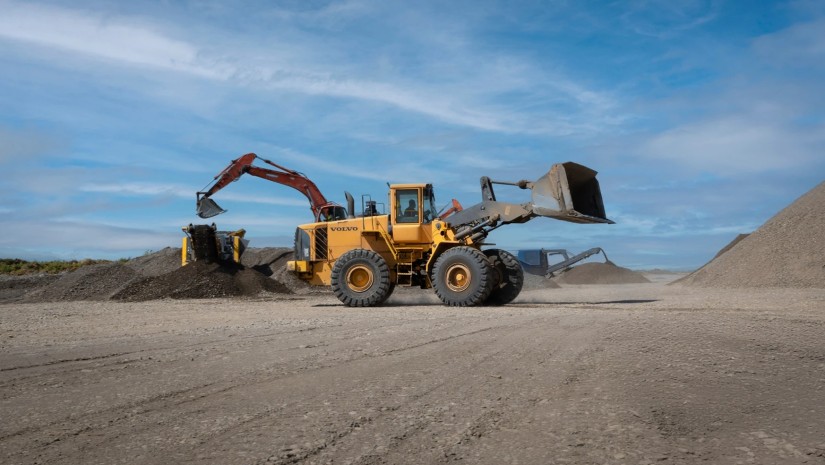 ასაფრენი ბილიკის მშენებლობა