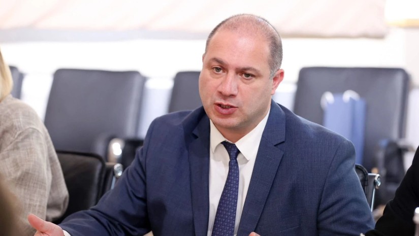 მიქანაძე