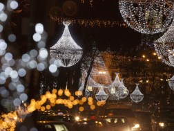 თბილისის მასშტაბით, საახალწლო ილუმინაციების მონტაჟი უკვე დაწყებულია.