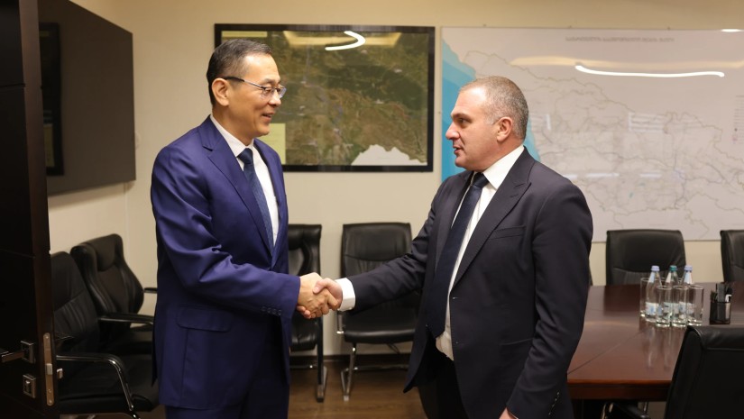 ჭოუ ციენტი რევაზ სოხაძე