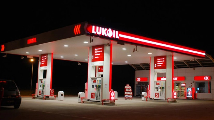 "აღარ ვართ ფასის დამდგენი" - როგორ მუშაობს სანქცირებული "ლუკოილი" საქართველოში?