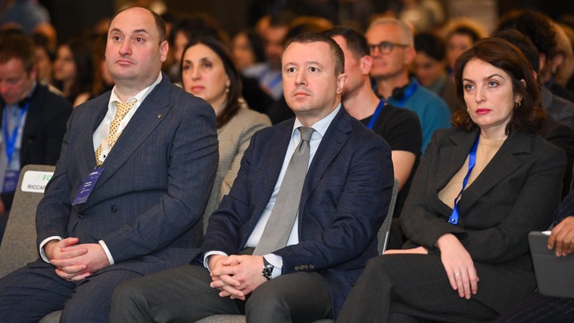 მაია ომიაძე