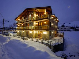 Pine Chalet