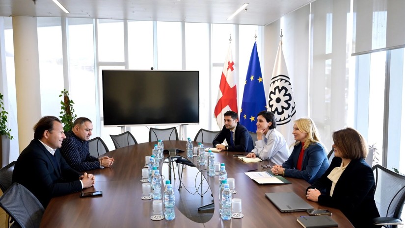 არნო