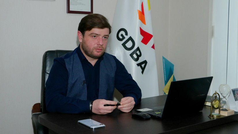 თუ ნავთობის გაძვირების ტენდენცია შენარჩუნდა, ყველა სახის პროდუქციის გაძვირება გარდაუვალი იქნება - ლაშა რიჟამაძე