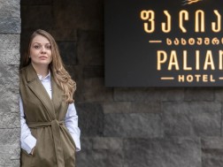 ეკა გველესიანი