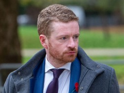 რატომ გადადგა დიდი ბრიტანეთის მთავრობის ადმინისტრაციის ხელმძღვანელი?