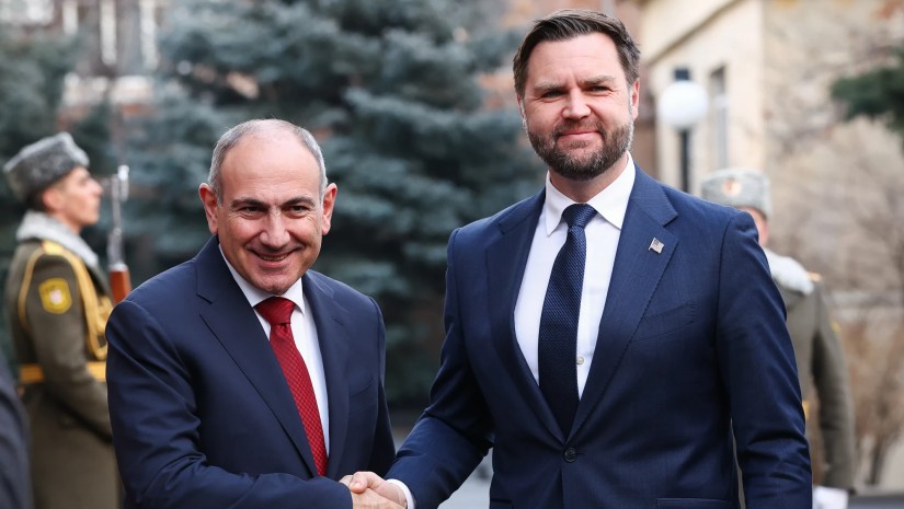 ნიკოლ ფაშინიანი და ჯეი დი ვენსი
