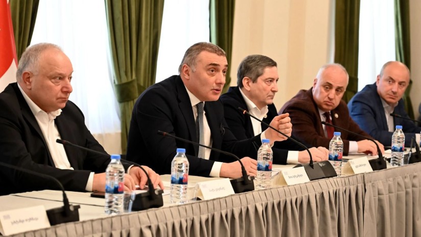 დღეს "ფასების საპარლამენტო კომისია" ნავთობკომპანიებს მოუსმენს