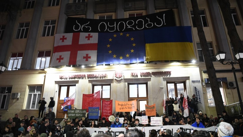 ილიაუნი