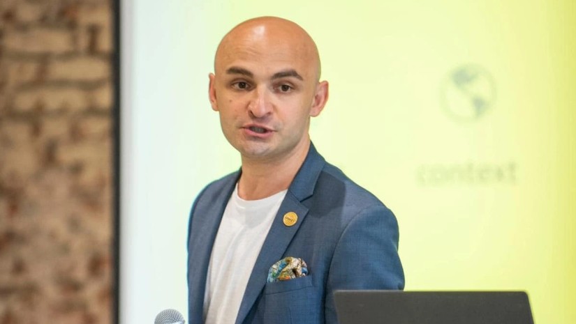 ზვიად აძინბაია