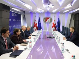 იგორ აკულოვი ლაშა ხუციშვილი