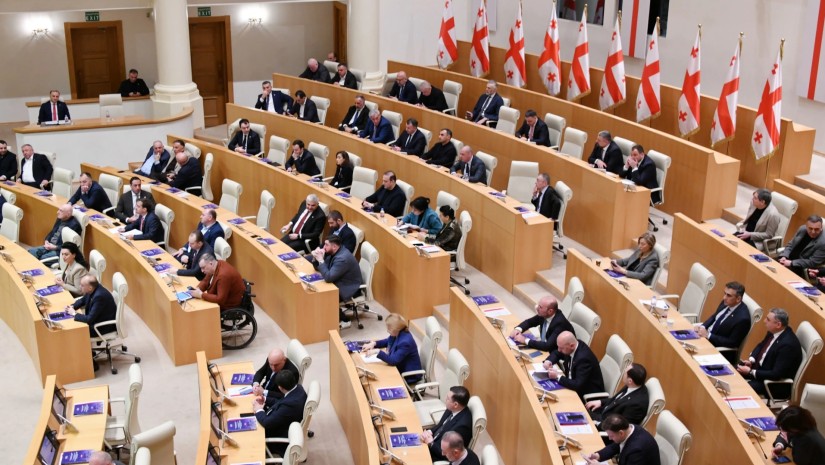 პარლამენტი 