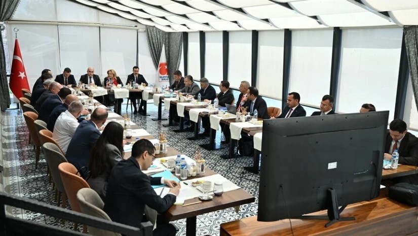 თურქეთმა და სომხეთმა ყარსი-გიუმრის რკინიგზის სწრაფი ამოქმედების საკითხი განიხილეს