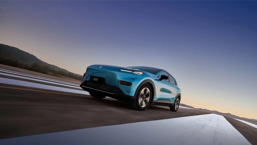 REEV ტექნოლოგია და Changan Deepal S05: ახალი ერა ქართულ ავტობაზარზე