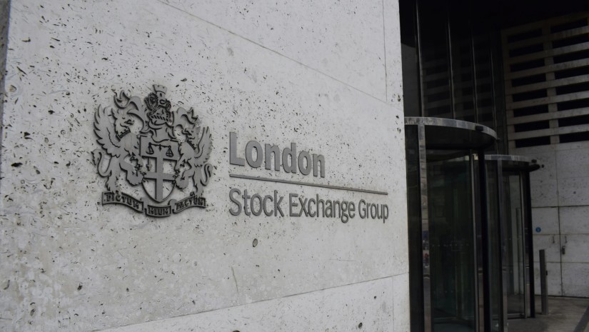 FTSE 100-ის ხუთი წამყვანი კომპანია ლონდონის საფონდო ბირჟის სიმბოლურ ზარის დარეკვის ცერემონიებზე