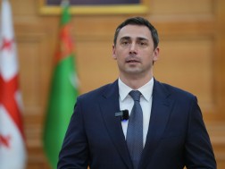 ლაშა აბაშიძე