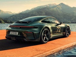 911